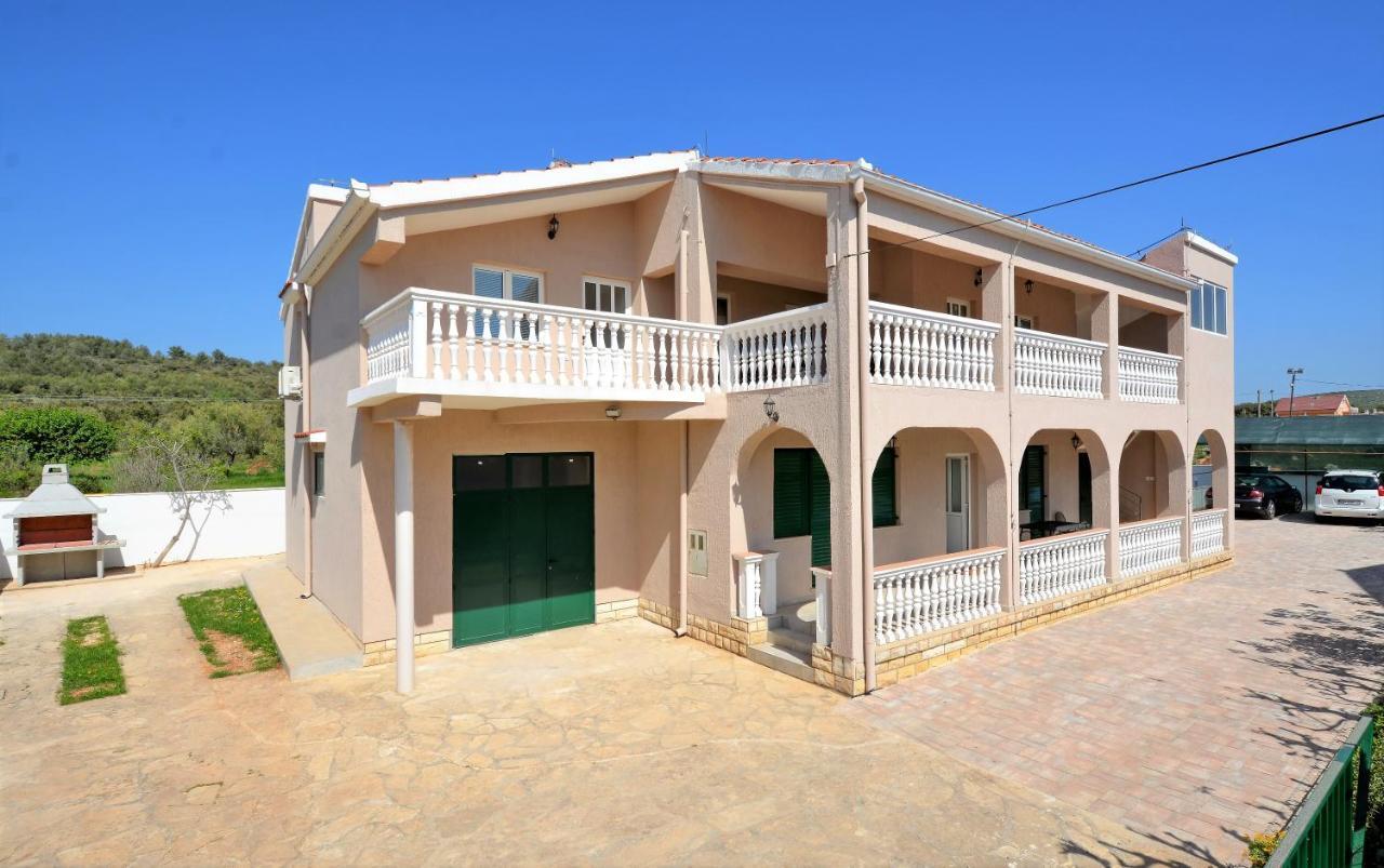 Villa Allegro Sukosan Exterior photo